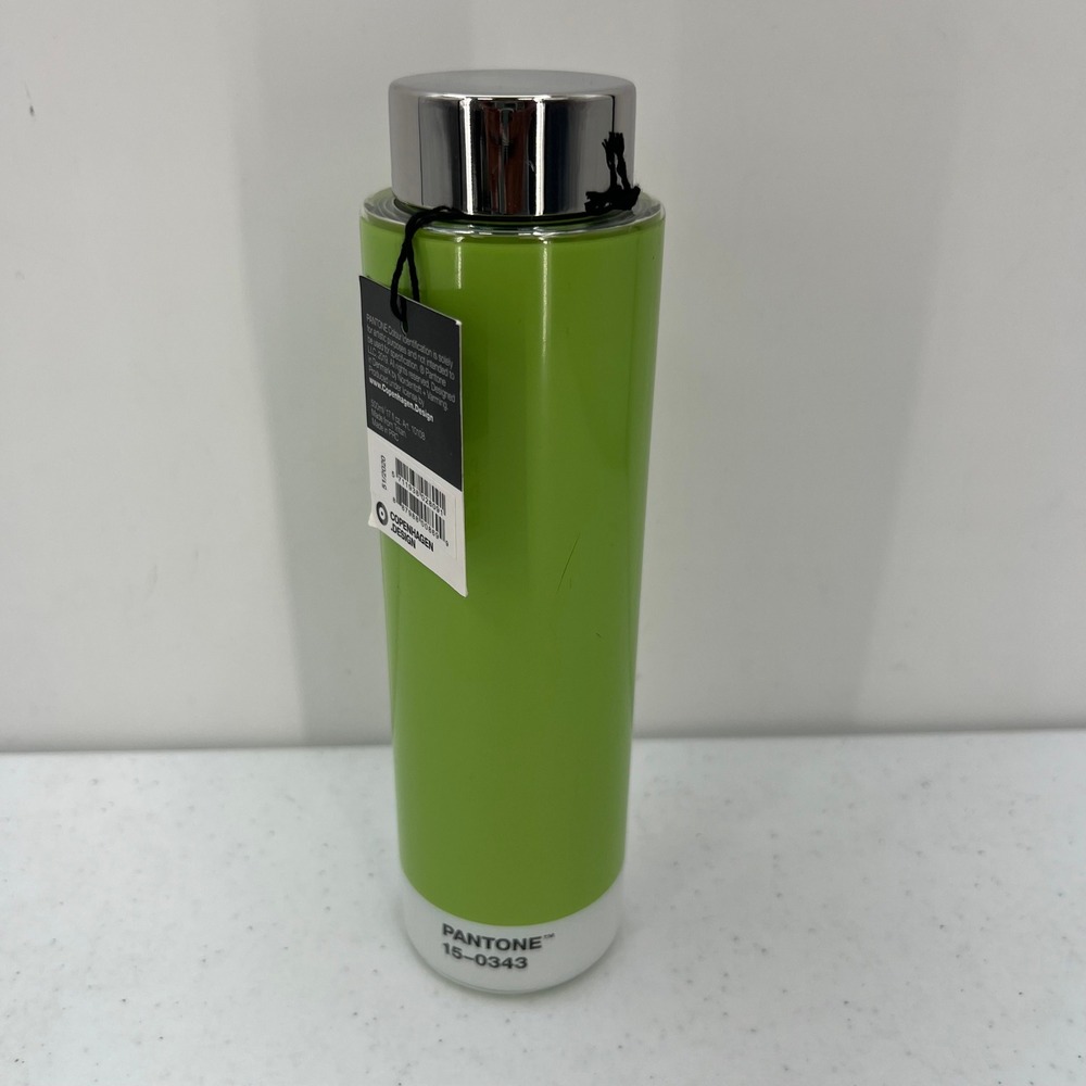 Pantone 15-0343 Greenery Drinking Bottle 17oz Tritan Copenhagen Design Green